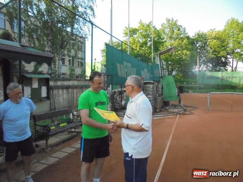 Zdjęcie w galerii na portalu naszraciborz.pl: Singlowy turniej na kortach TKKF Rafako za nami wiadomości z regionu
