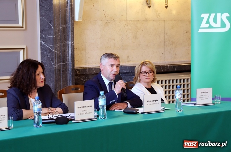 Zdjęcie w galerii na portalu naszraciborz.pl: Elektroniczne zwolnienia lekarskie – nowy termin wdrożenia? wiadomości z regionu