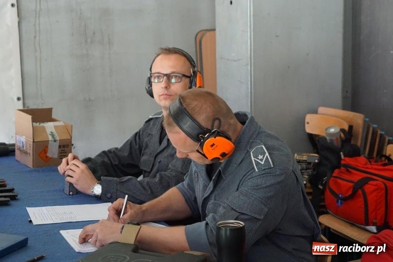 Zdjęcie w galerii na portalu naszraciborz.pl: III Turniej Strzelecki o Puchar Dyrektora Zakładu Karnego za nami wiadomości z regionu