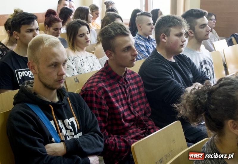 Zdjęcie w galerii na portalu naszraciborz.pl: Gdzie na studia? Kierunek pedagogika. Spotkanie dla uczniów szkół średnich wiadomości z regionu