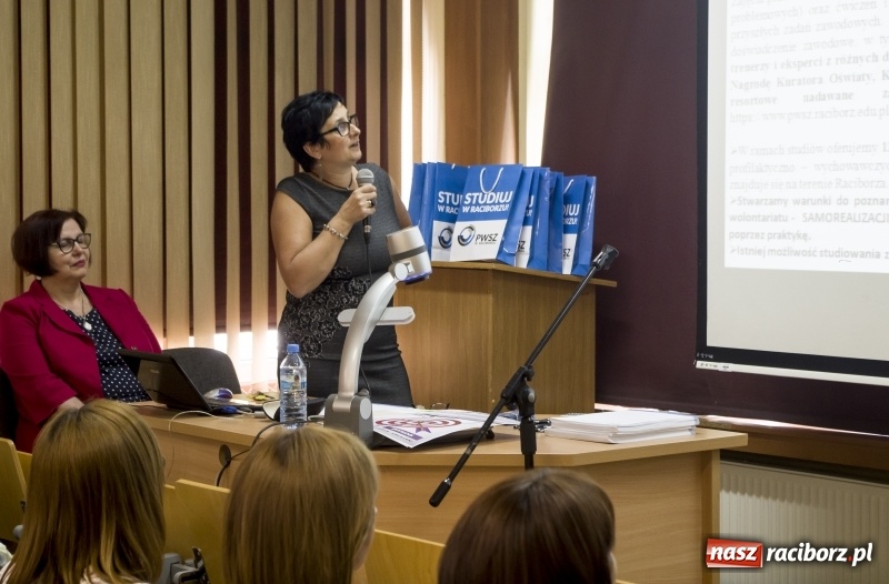 Zdjęcie w galerii na portalu naszraciborz.pl: Gdzie na studia? Kierunek pedagogika. Spotkanie dla uczniów szkół średnich wiadomości z regionu