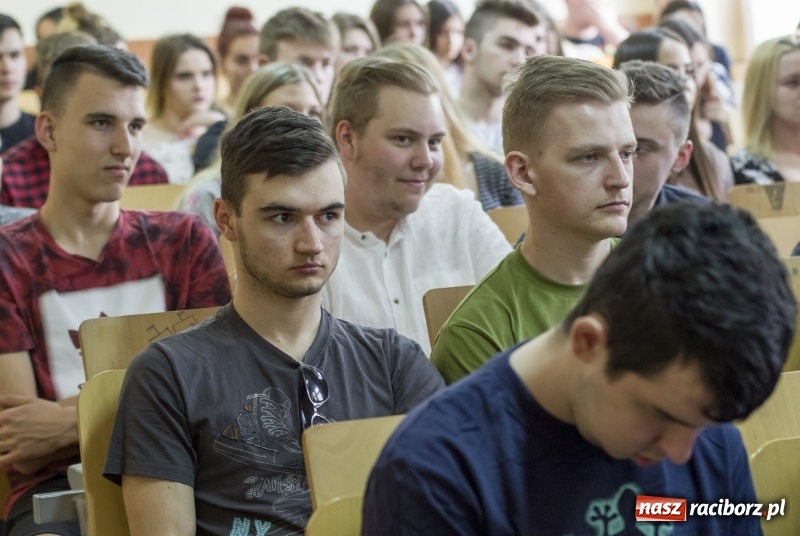 Zdjęcie w galerii na portalu naszraciborz.pl: Gdzie na studia? Kierunek pedagogika. Spotkanie dla uczniów szkół średnich wiadomości z regionu