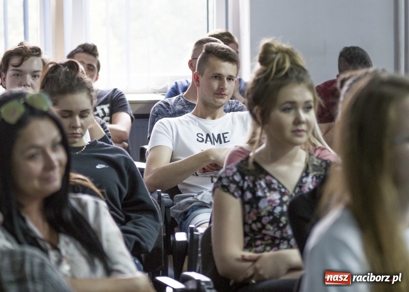 Zdjęcie w galerii na portalu naszraciborz.pl: Gdzie na studia? Kierunek pedagogika. Spotkanie dla uczniów szkół średnich wiadomości z regionu