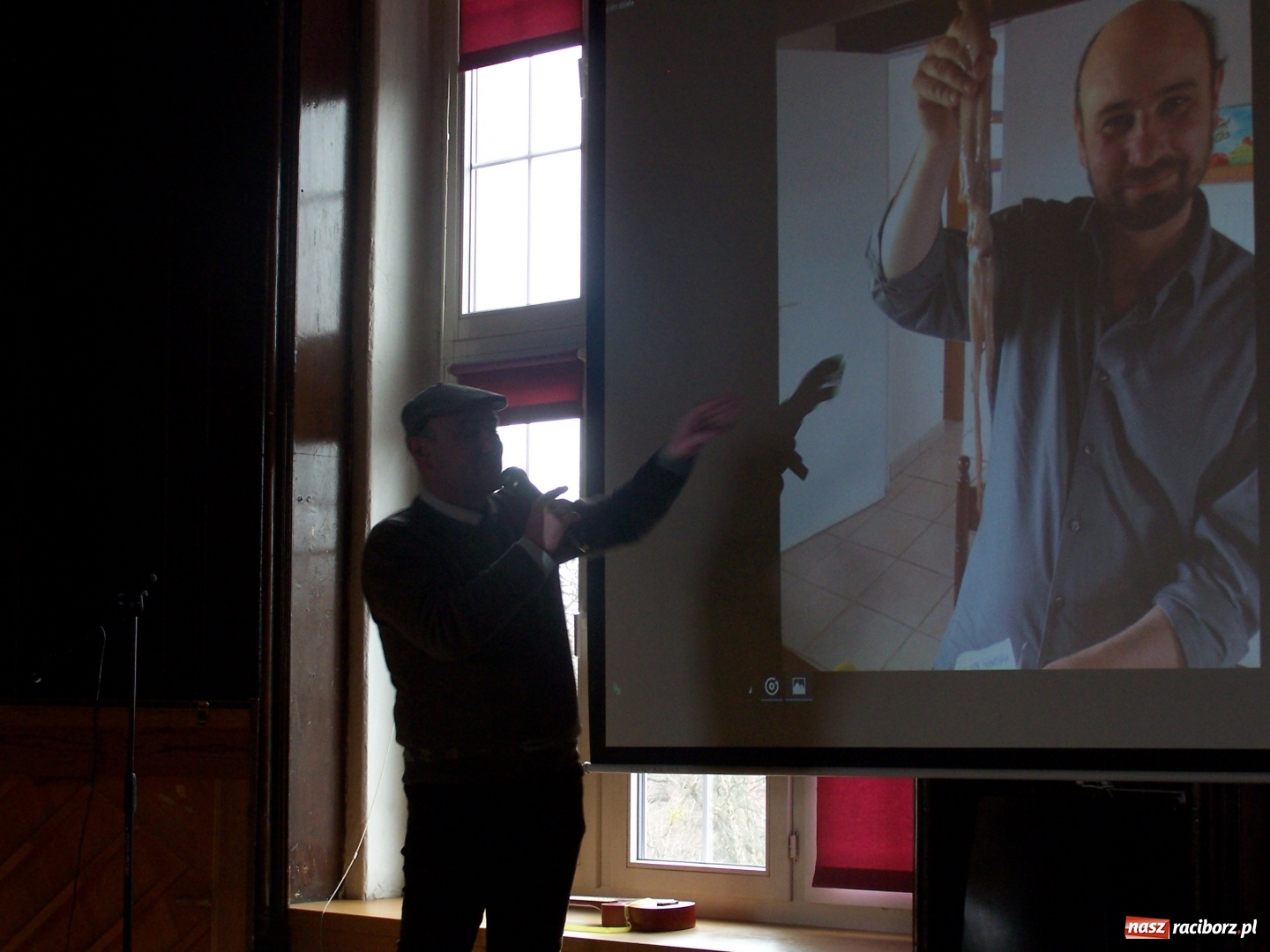 Zdjęcie w galerii na portalu naszraciborz.pl: Zajęcia z native speaker’ami w 1 LO  wiadomości z regionu