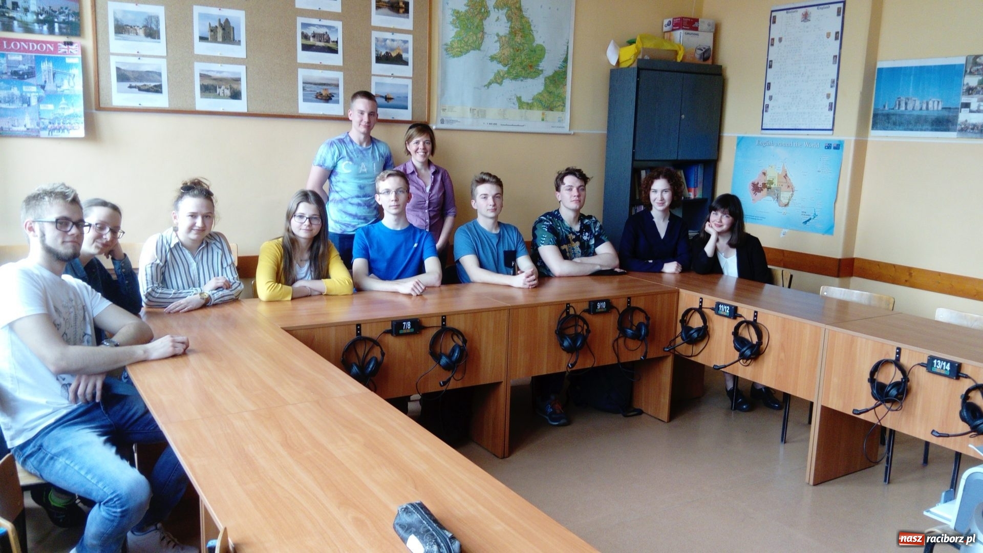 Zdjęcie w galerii na portalu naszraciborz.pl: Zajęcia z native speaker’ami w 1 LO  wiadomości z regionu