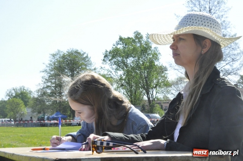 Zdjęcie w galerii na portalu naszraciborz.pl: Zawody w powożeniu na początek majówki konnej w Kornicach wiadomości z regionu