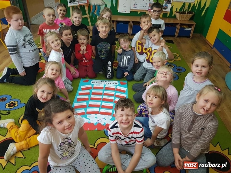 Zdjęcie w galerii na portalu naszraciborz.pl: Przedszkole w Nędzy z honorowym tytułem Przedszkola Młodych Patriotów wiadomości z regionu
