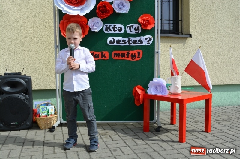 Zdjęcie w galerii na portalu naszraciborz.pl: Przedszkole w Nędzy z honorowym tytułem Przedszkola Młodych Patriotów wiadomości z regionu