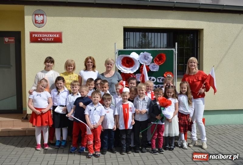 Zdjęcie w galerii na portalu naszraciborz.pl: Przedszkole w Nędzy z honorowym tytułem Przedszkola Młodych Patriotów wiadomości z regionu