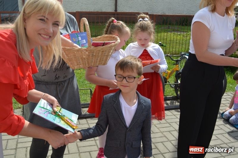 Zdjęcie w galerii na portalu naszraciborz.pl: Przedszkole w Nędzy z honorowym tytułem Przedszkola Młodych Patriotów wiadomości z regionu