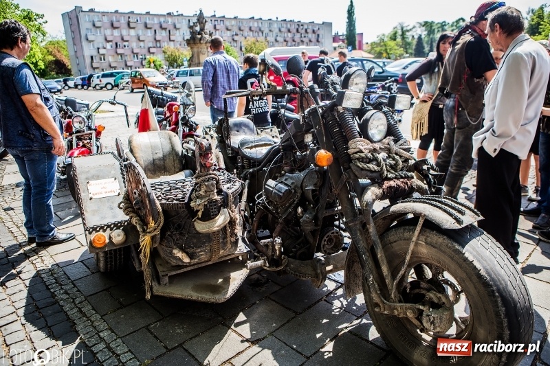 Zdjęcie w galerii na portalu naszraciborz.pl: Parada motocyklistów ulicami Raciborza wiadomości z regionu