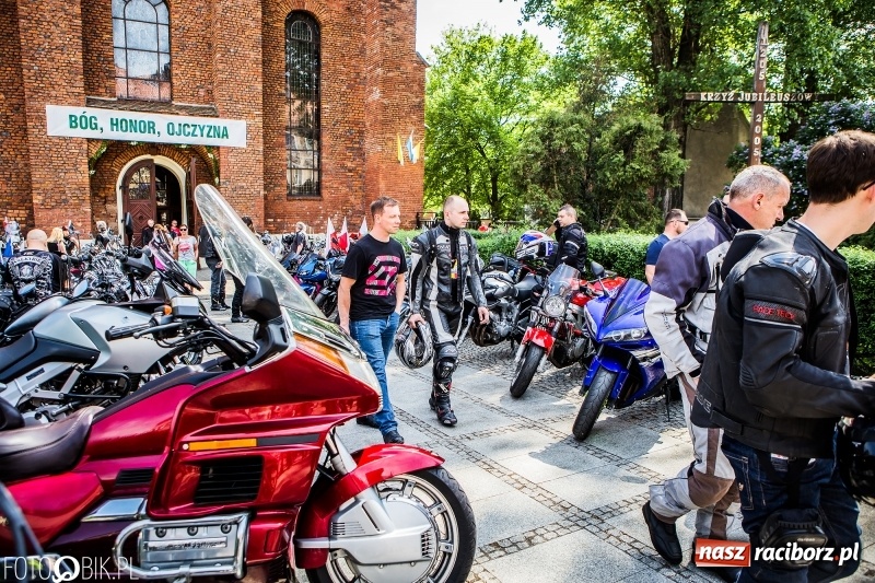 Zdjęcie w galerii na portalu naszraciborz.pl: Parada motocyklistów ulicami Raciborza wiadomości z regionu