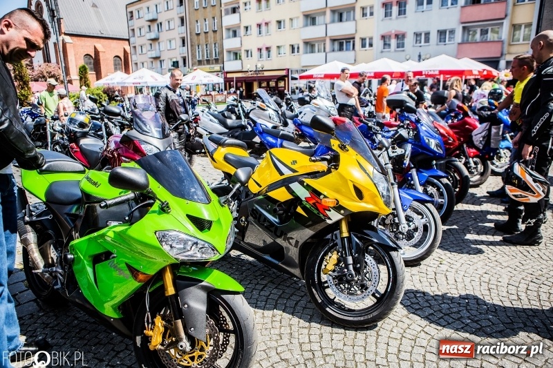 Zdjęcie w galerii na portalu naszraciborz.pl: Parada motocyklistów ulicami Raciborza wiadomości z regionu