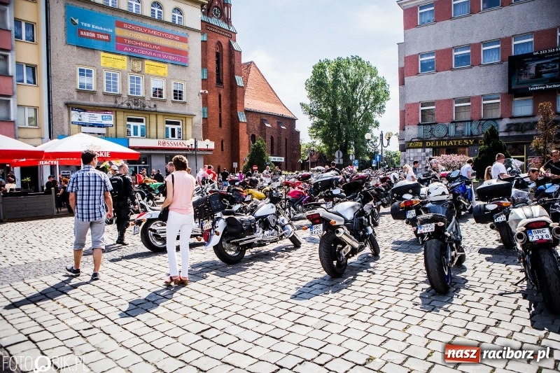 Zdjęcie w galerii na portalu naszraciborz.pl: Parada motocyklistów ulicami Raciborza wiadomości z regionu