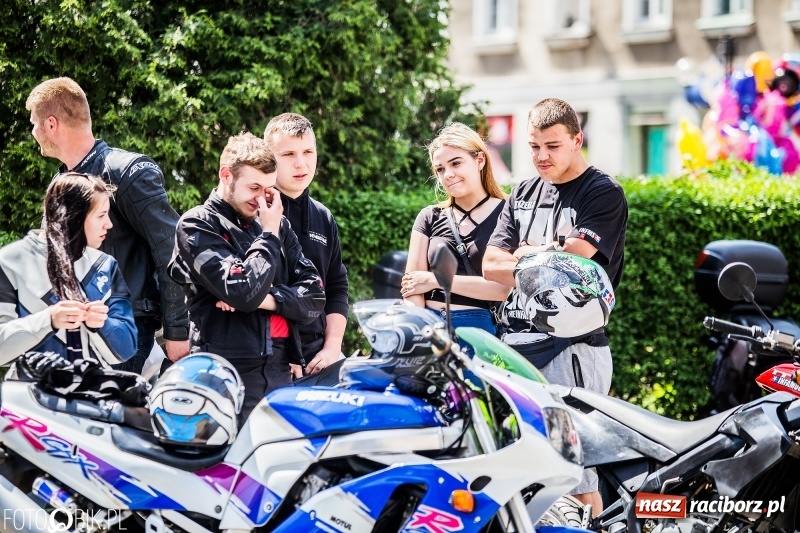 Zdjęcie w galerii na portalu naszraciborz.pl: Parada motocyklistów ulicami Raciborza wiadomości z regionu