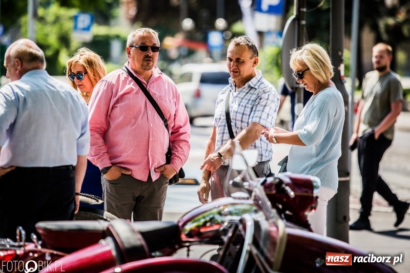 Zdjęcie w galerii na portalu naszraciborz.pl: Parada motocyklistów ulicami Raciborza wiadomości z regionu