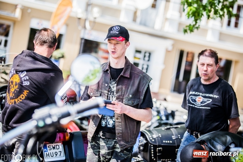 Zdjęcie w galerii na portalu naszraciborz.pl: Parada motocyklistów ulicami Raciborza wiadomości z regionu