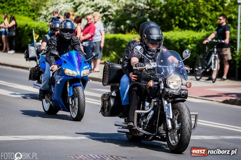 Zdjęcie w galerii na portalu naszraciborz.pl: Parada motocyklistów ulicami Raciborza wiadomości z regionu