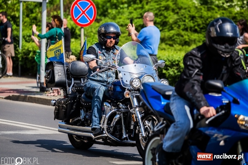 Zdjęcie w galerii na portalu naszraciborz.pl: Parada motocyklistów ulicami Raciborza wiadomości z regionu