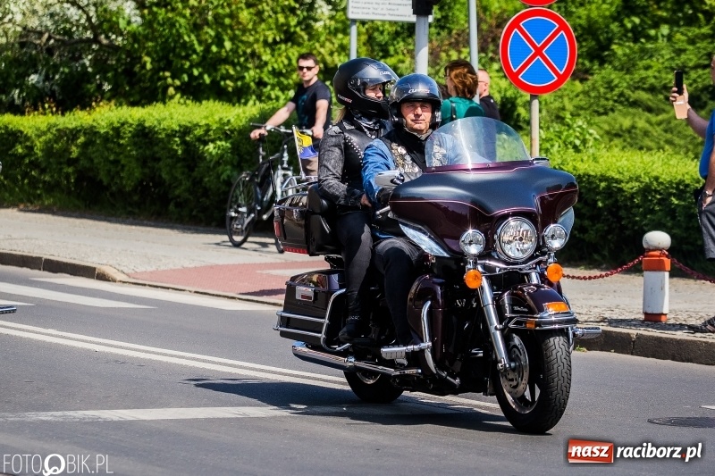 Zdjęcie w galerii na portalu naszraciborz.pl: Parada motocyklistów ulicami Raciborza wiadomości z regionu