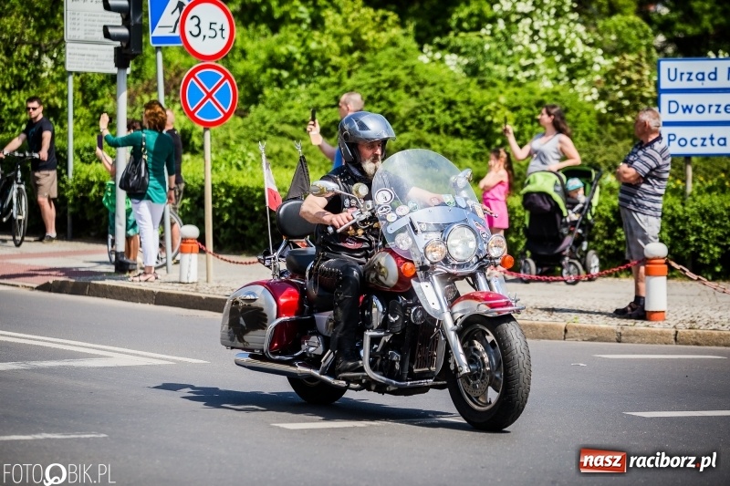 Zdjęcie w galerii na portalu naszraciborz.pl: Parada motocyklistów ulicami Raciborza wiadomości z regionu
