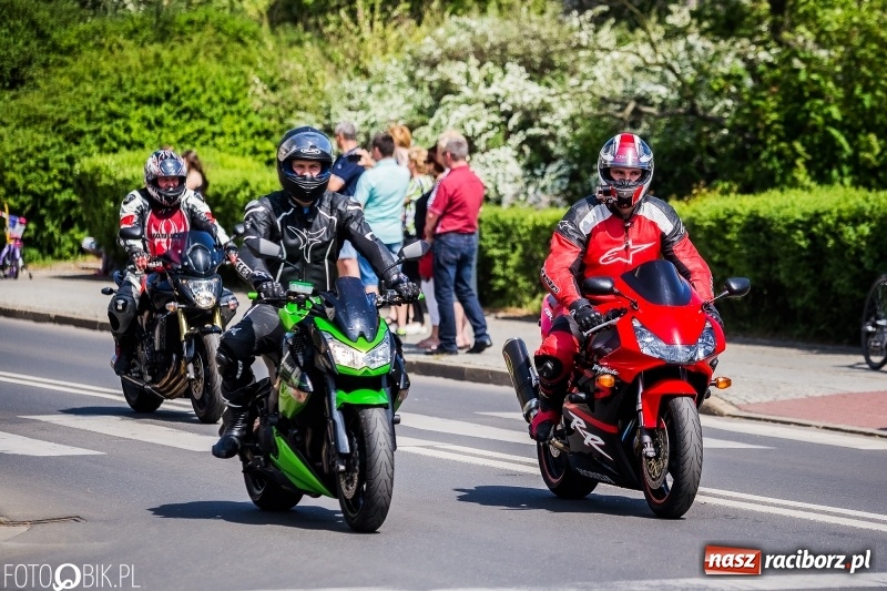 Zdjęcie w galerii na portalu naszraciborz.pl: Parada motocyklistów ulicami Raciborza wiadomości z regionu