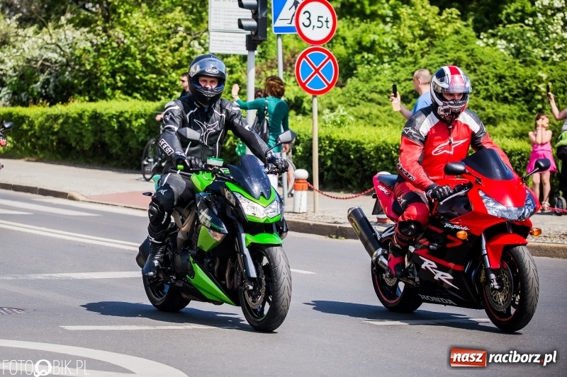 Zdjęcie w galerii na portalu naszraciborz.pl: Parada motocyklistów ulicami Raciborza wiadomości z regionu