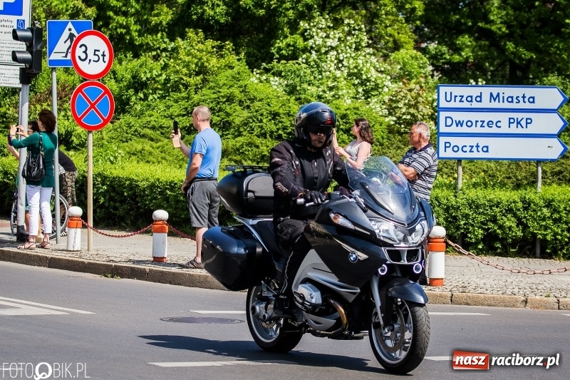 Zdjęcie w galerii na portalu naszraciborz.pl: Parada motocyklistów ulicami Raciborza wiadomości z regionu