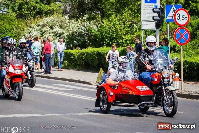 Zdjęcie w galerii na portalu naszraciborz.pl: Parada motocyklistów ulicami Raciborza wiadomości z regionu