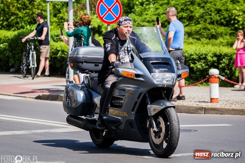 Zdjęcie w galerii na portalu naszraciborz.pl: Parada motocyklistów ulicami Raciborza wiadomości z regionu