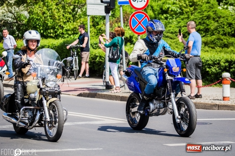 Zdjęcie w galerii na portalu naszraciborz.pl: Parada motocyklistów ulicami Raciborza wiadomości z regionu