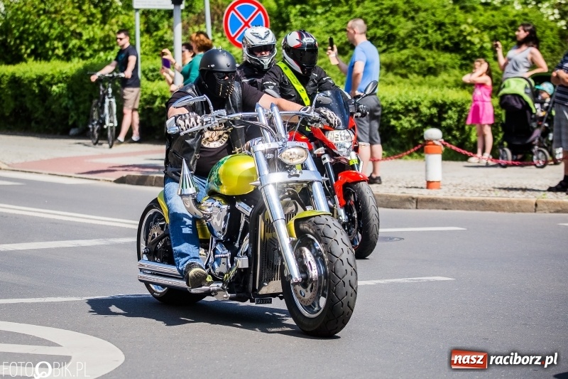 Zdjęcie w galerii na portalu naszraciborz.pl: Parada motocyklistów ulicami Raciborza wiadomości z regionu