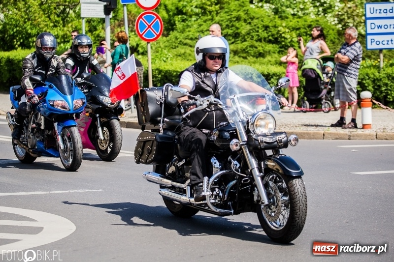 Zdjęcie w galerii na portalu naszraciborz.pl: Parada motocyklistów ulicami Raciborza wiadomości z regionu