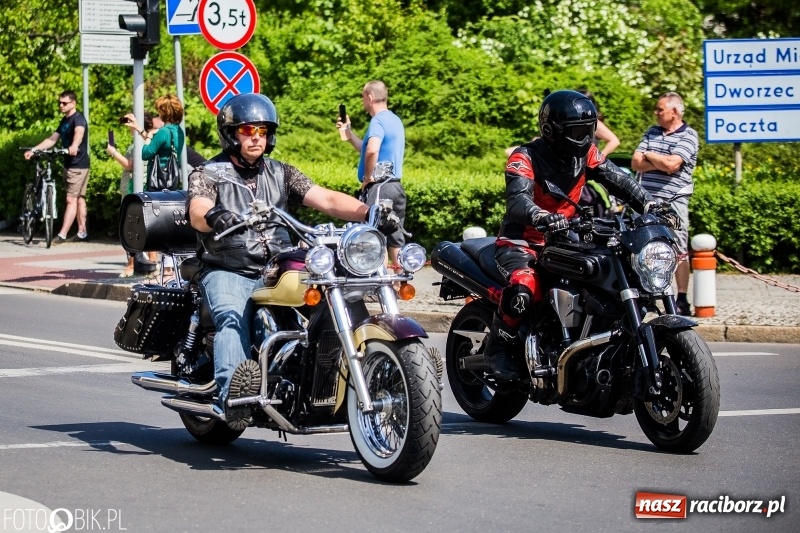 Zdjęcie w galerii na portalu naszraciborz.pl: Parada motocyklistów ulicami Raciborza wiadomości z regionu