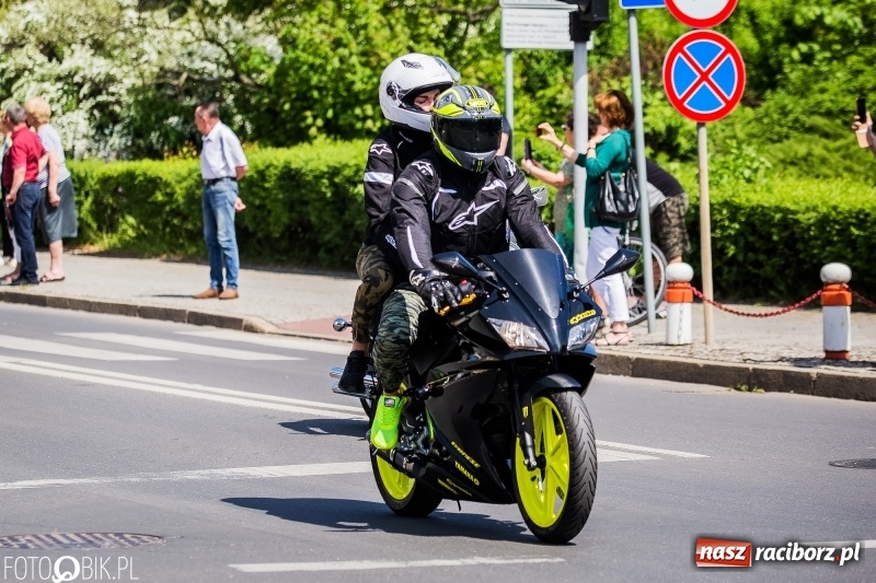 Zdjęcie w galerii na portalu naszraciborz.pl: Parada motocyklistów ulicami Raciborza wiadomości z regionu