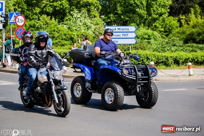 Zdjęcie w galerii na portalu naszraciborz.pl: Parada motocyklistów ulicami Raciborza wiadomości z regionu