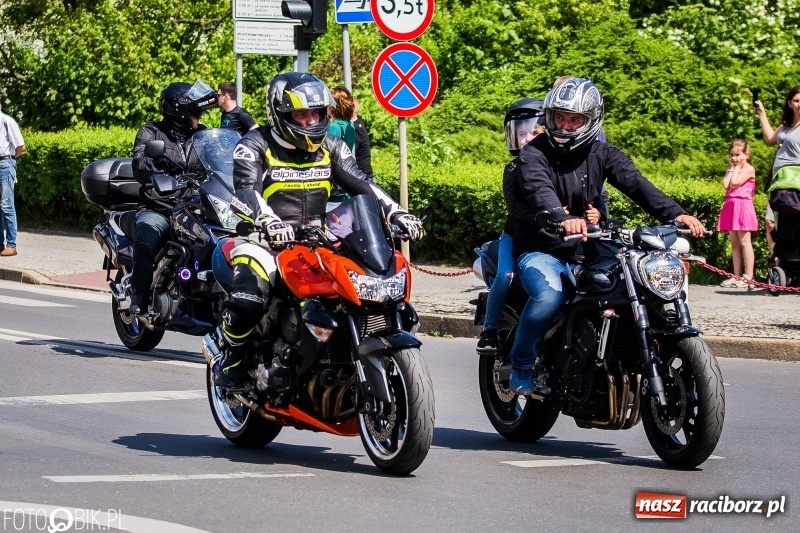 Zdjęcie w galerii na portalu naszraciborz.pl: Parada motocyklistów ulicami Raciborza wiadomości z regionu