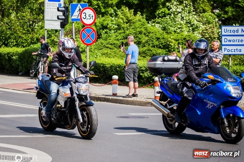 Zdjęcie w galerii na portalu naszraciborz.pl: Parada motocyklistów ulicami Raciborza wiadomości z regionu