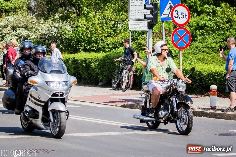 Zdjęcie w galerii na portalu naszraciborz.pl: Parada motocyklistów ulicami Raciborza wiadomości z regionu