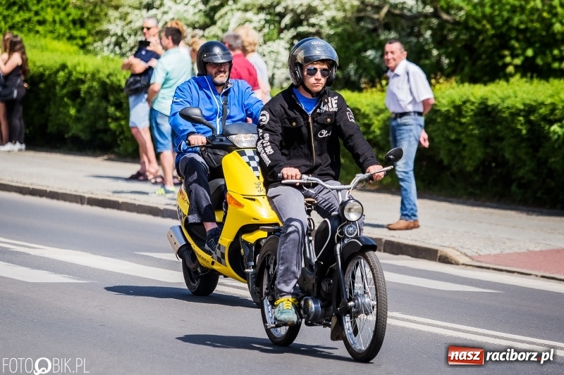 Zdjęcie w galerii na portalu naszraciborz.pl: Parada motocyklistów ulicami Raciborza wiadomości z regionu