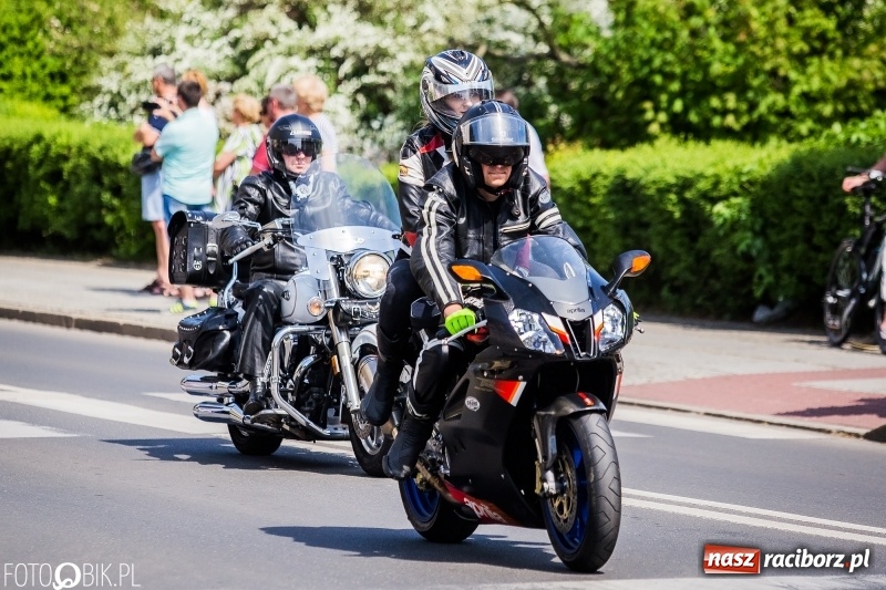 Zdjęcie w galerii na portalu naszraciborz.pl: Parada motocyklistów ulicami Raciborza wiadomości z regionu