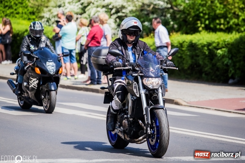 Zdjęcie w galerii na portalu naszraciborz.pl: Parada motocyklistów ulicami Raciborza wiadomości z regionu