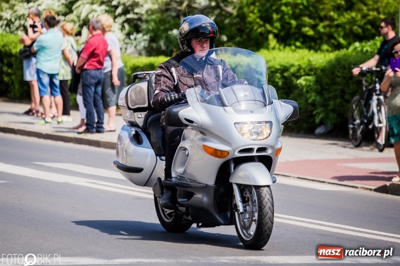 Zdjęcie w galerii na portalu naszraciborz.pl: Parada motocyklistów ulicami Raciborza wiadomości z regionu