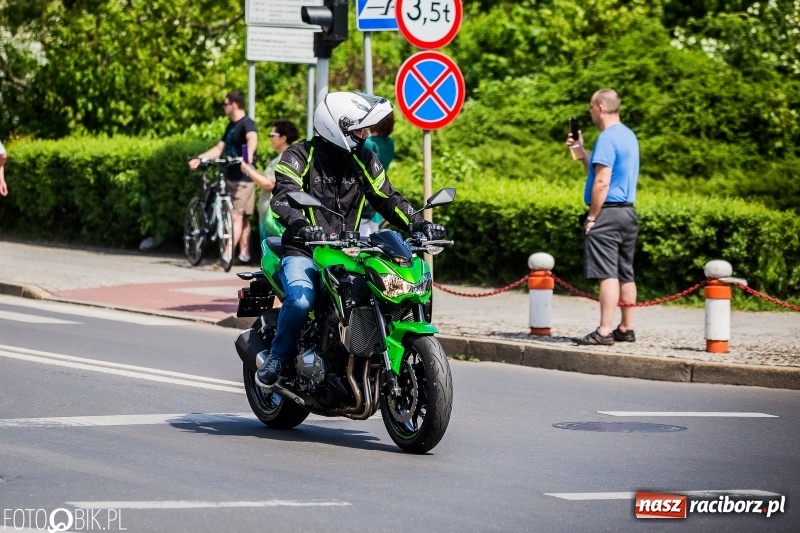 Zdjęcie w galerii na portalu naszraciborz.pl: Parada motocyklistów ulicami Raciborza wiadomości z regionu