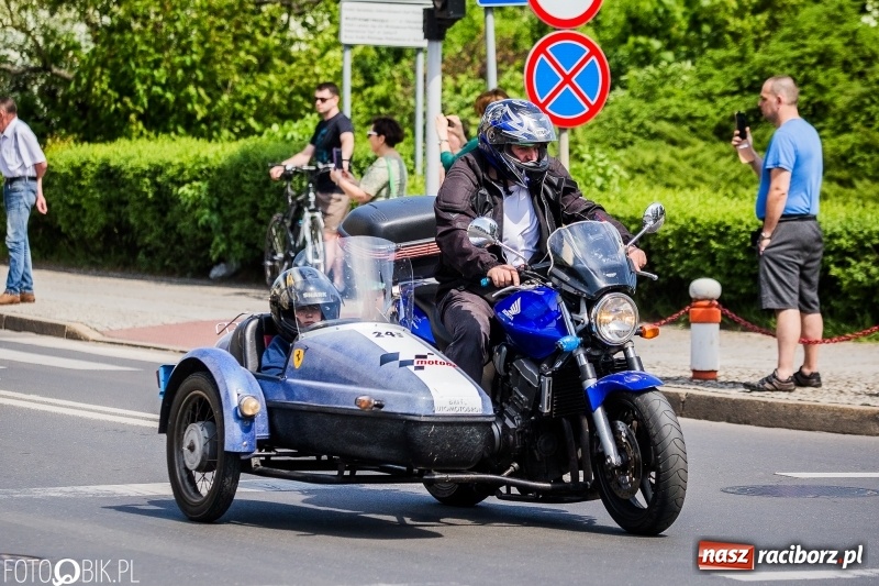 Zdjęcie w galerii na portalu naszraciborz.pl: Parada motocyklistów ulicami Raciborza wiadomości z regionu