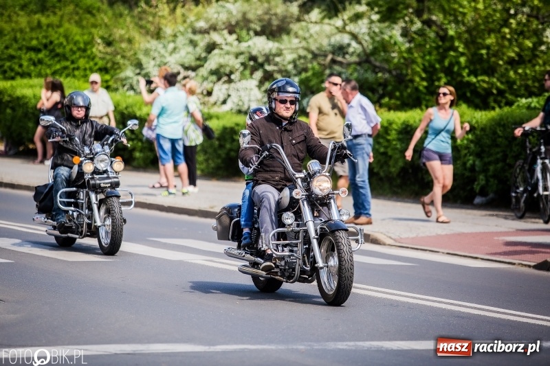 Zdjęcie w galerii na portalu naszraciborz.pl: Parada motocyklistów ulicami Raciborza wiadomości z regionu