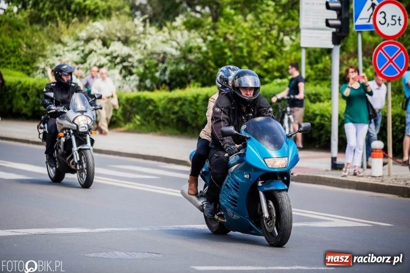 Zdjęcie w galerii na portalu naszraciborz.pl: Parada motocyklistów ulicami Raciborza wiadomości z regionu