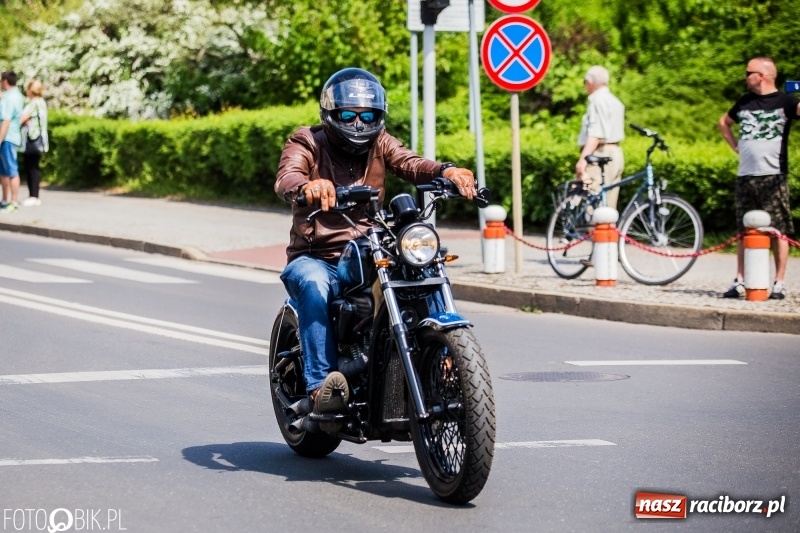 Zdjęcie w galerii na portalu naszraciborz.pl: Parada motocyklistów ulicami Raciborza wiadomości z regionu