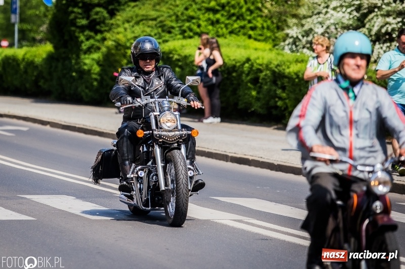 Zdjęcie w galerii na portalu naszraciborz.pl: Parada motocyklistów ulicami Raciborza wiadomości z regionu