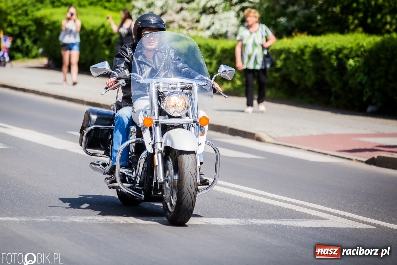 Zdjęcie w galerii na portalu naszraciborz.pl: Parada motocyklistów ulicami Raciborza wiadomości z regionu